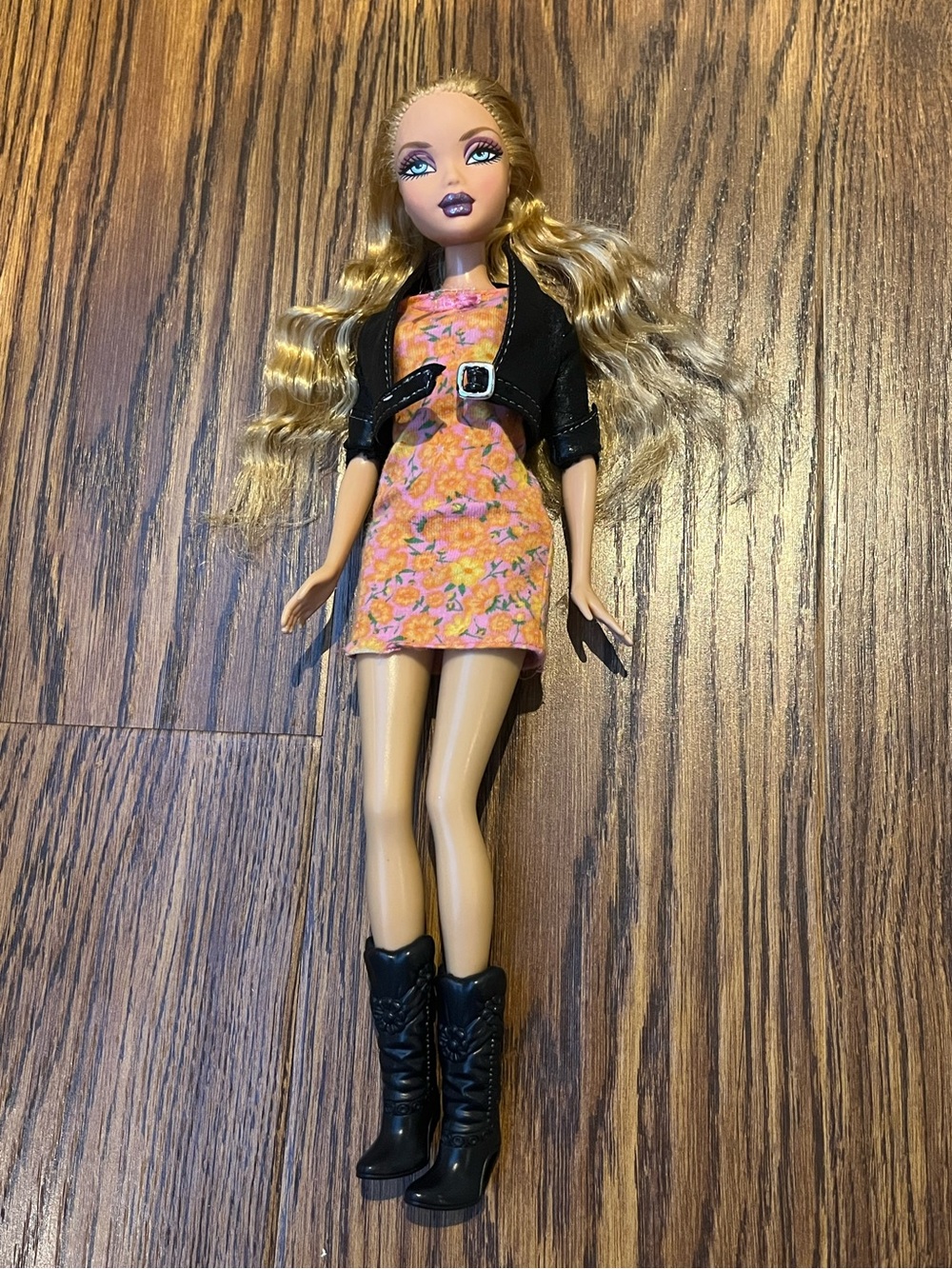 2006 Mattel My Scene Juicy Bling Kennedy Doll